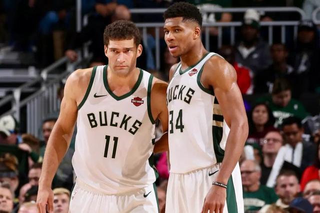  字母哥暴扣统治禁区雄鹿轻取尼克斯延续强势  